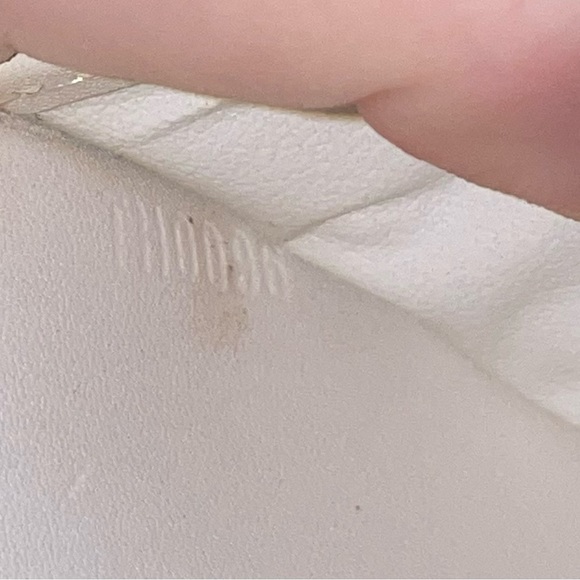 Louis Vuitton SET vernis leather wallet & key case (authentic) - Picture 3 of 16